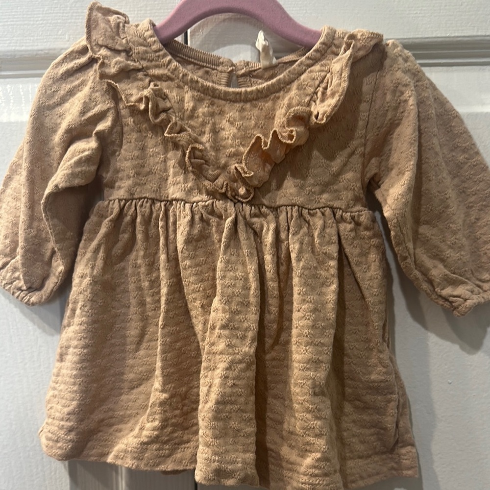 Quincy Mae Tan Ruffled Kids Top